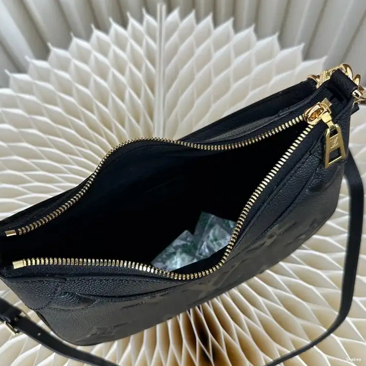 Bags 2407YZ0219 LV 0822
